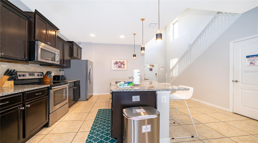 KISSIMMEE, Florida 34747, 6 Bedrooms Bedrooms, ,4 BathroomsBathrooms,Residential,For Sale,RHODES,0,MFRO6381049