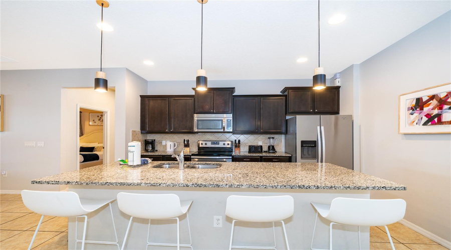 KISSIMMEE, Florida 34747, 6 Bedrooms Bedrooms, ,4 BathroomsBathrooms,Residential,For Sale,RHODES,0,MFRO6381049