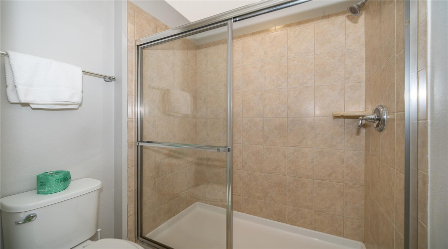 KISSIMMEE, Florida 34747, 6 Bedrooms Bedrooms, ,4 BathroomsBathrooms,Residential,For Sale,RHODES,0,MFRO6381049