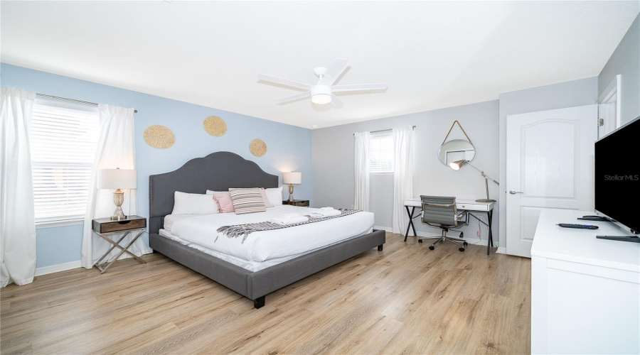 KISSIMMEE, Florida 34747, 6 Bedrooms Bedrooms, ,4 BathroomsBathrooms,Residential,For Sale,RHODES,0,MFRO6381049