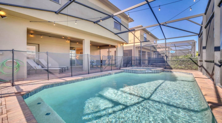 KISSIMMEE, Florida 34747, 6 Bedrooms Bedrooms, ,4 BathroomsBathrooms,Residential,For Sale,RHODES,0,MFRO6381049