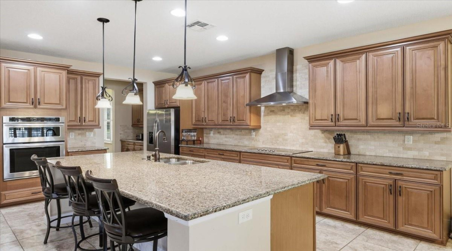 ORLANDO, Florida 32836, 4 Bedrooms Bedrooms, ,3 BathroomsBathrooms,Residential,For Sale,CHILTON,0,MFRO6381122