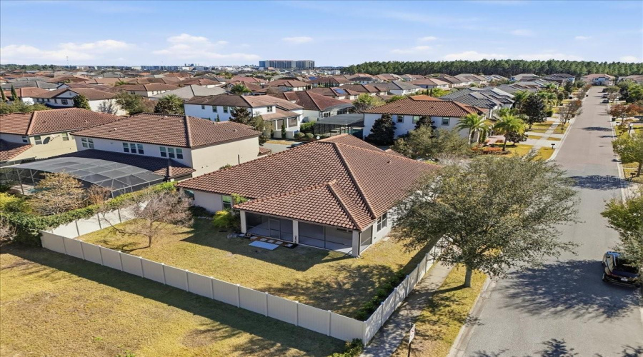 ORLANDO, Florida 32836, 4 Bedrooms Bedrooms, ,3 BathroomsBathrooms,Residential,For Sale,CHILTON,0,MFRO6381122