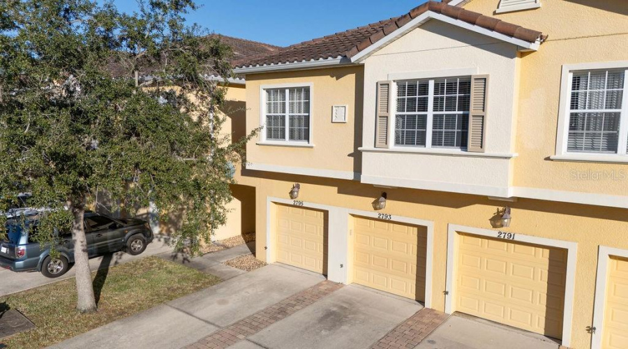 KISSIMMEE, Florida 34747, 3 Bedrooms Bedrooms, ,2 BathroomsBathrooms,Residential,For Sale,OAKWATER,0,MFRO6381121