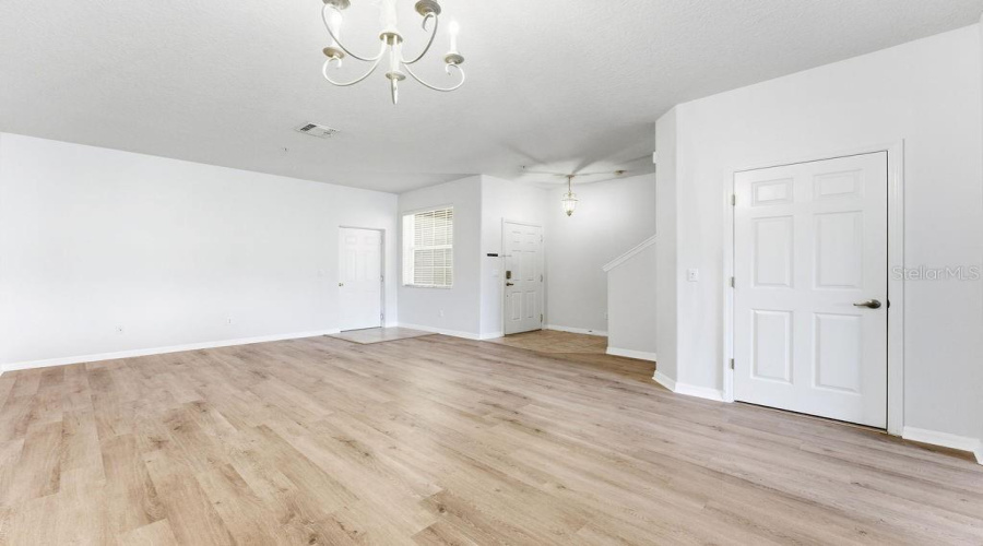 KISSIMMEE, Florida 34747, 3 Bedrooms Bedrooms, ,2 BathroomsBathrooms,Residential,For Sale,OAKWATER,0,MFRO6381121