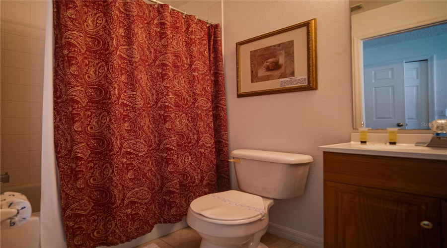 DAVENPORT, Florida 33897, 5 Bedrooms Bedrooms, ,4 BathroomsBathrooms,Residential,For Sale,BLOOMINGDALE,0,MFRS5143535