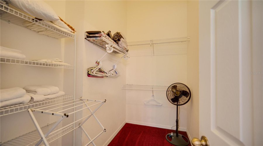 DAVENPORT, Florida 33897, 5 Bedrooms Bedrooms, ,4 BathroomsBathrooms,Residential,For Sale,BLOOMINGDALE,0,MFRS5143535