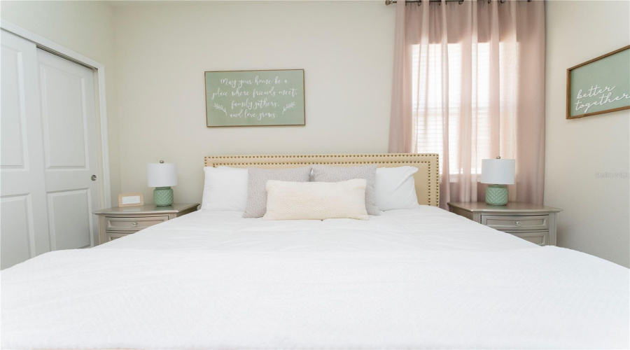 DAVENPORT, Florida 33897, 7 Bedrooms Bedrooms, ,5 BathroomsBathrooms,Residential,For Sale,LILAC,0,MFRO6380154