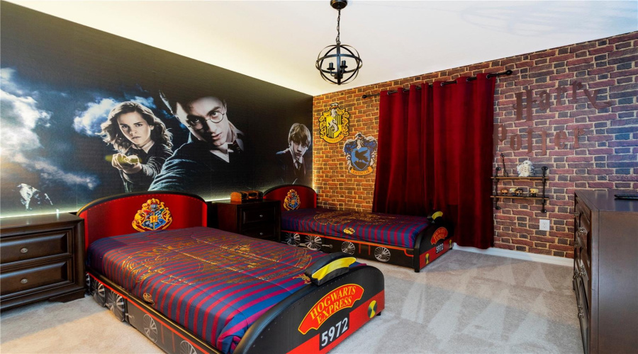 DAVENPORT, Florida 33897, 7 Bedrooms Bedrooms, ,5 BathroomsBathrooms,Residential,For Sale,LILAC,0,MFRO6380154