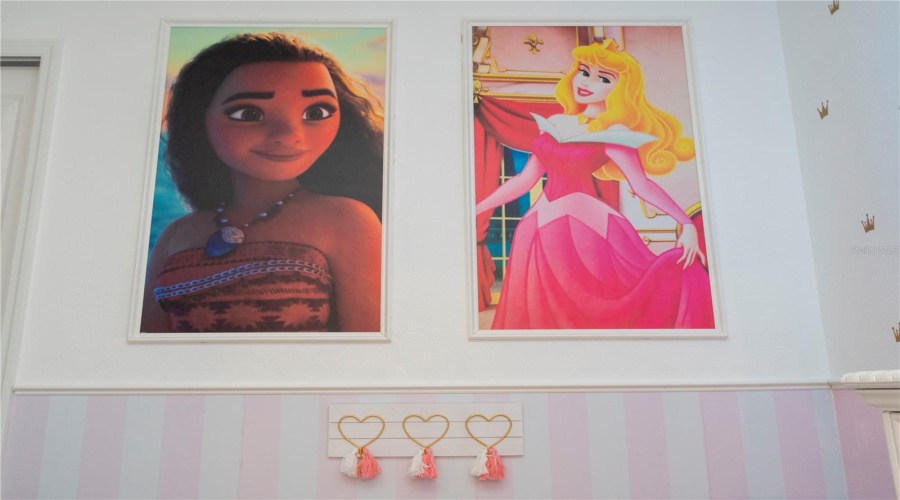 DAVENPORT, Florida 33897, 7 Bedrooms Bedrooms, ,5 BathroomsBathrooms,Residential,For Sale,LILAC,0,MFRO6380154