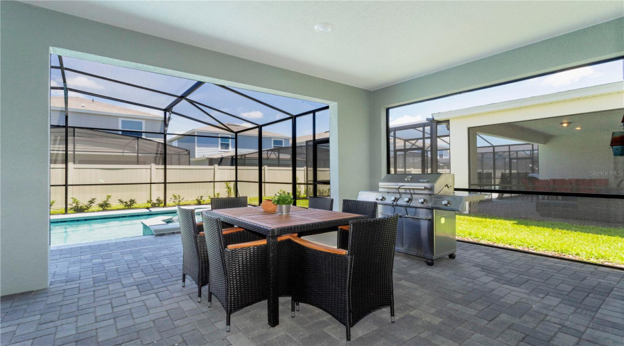 DAVENPORT, Florida 33897, 7 Bedrooms Bedrooms, ,5 BathroomsBathrooms,Residential,For Sale,LILAC,0,MFRO6380154