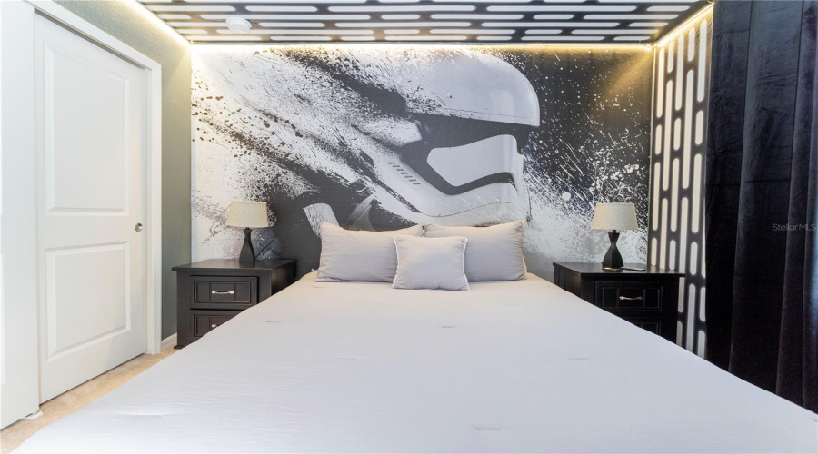 DAVENPORT, Florida 33897, 7 Bedrooms Bedrooms, ,5 BathroomsBathrooms,Residential,For Sale,LILAC,0,MFRO6380154