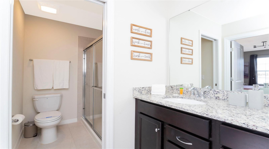 DAVENPORT, Florida 33897, 7 Bedrooms Bedrooms, ,5 BathroomsBathrooms,Residential,For Sale,LILAC,0,MFRO6380154