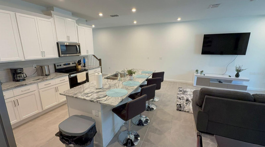 KISSIMMEE, Florida 34747, 5 Bedrooms Bedrooms, ,4 BathroomsBathrooms,Residential,For Sale,ZABALLINA,0,MFRO6379944