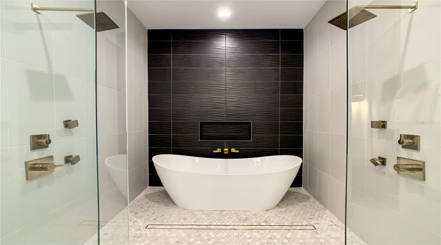 REUNION, Florida 34747, 9 Bedrooms Bedrooms, ,9 BathroomsBathrooms,Residential,For Sale,GRAND TRAVERSE,0,MFRO6332017