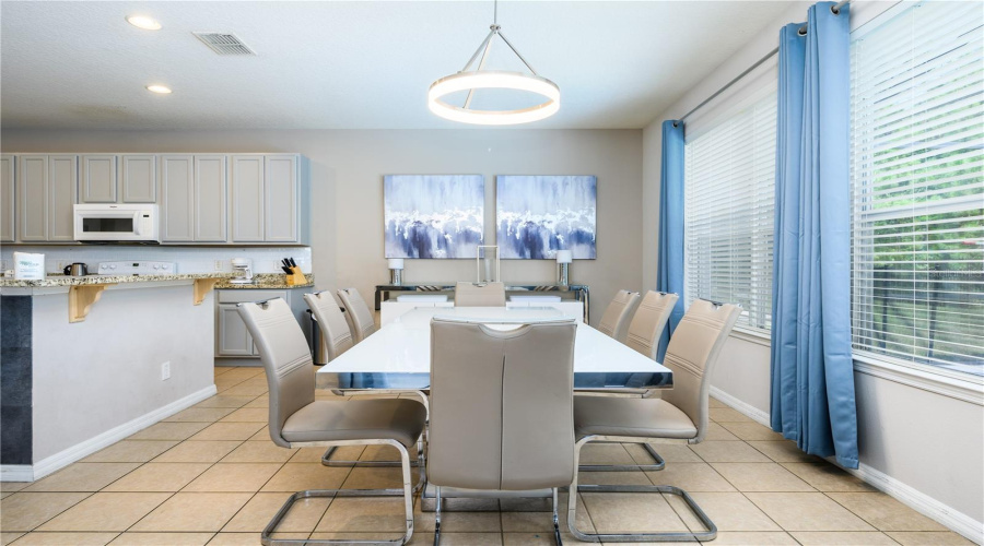 KISSIMMEE, Florida 34746, 6 Bedrooms Bedrooms, ,5 BathroomsBathrooms,Residential,For Sale,MARCELLO,0,MFRO6381209