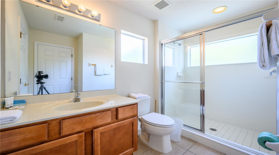 KISSIMMEE, Florida 34746, 6 Bedrooms Bedrooms, ,5 BathroomsBathrooms,Residential,For Sale,MARCELLO,0,MFRO6381209