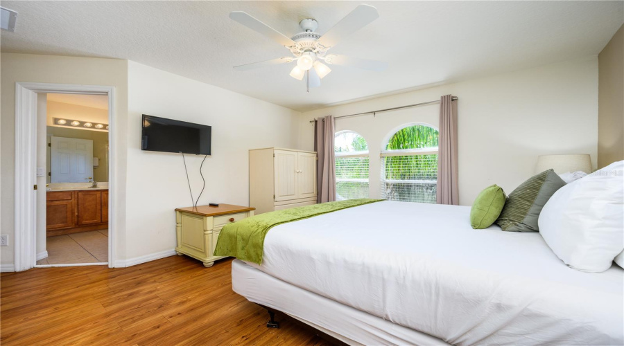 KISSIMMEE, Florida 34746, 6 Bedrooms Bedrooms, ,5 BathroomsBathrooms,Residential,For Sale,MARCELLO,0,MFRO6381209