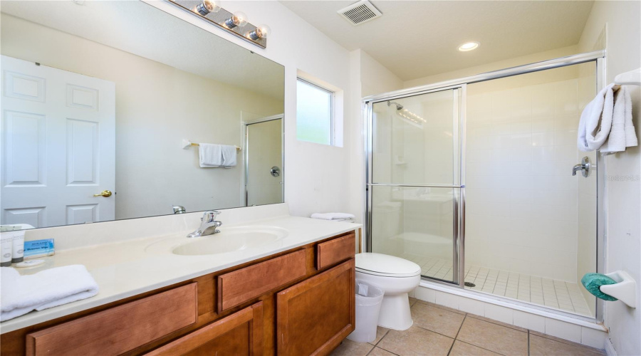 KISSIMMEE, Florida 34746, 6 Bedrooms Bedrooms, ,5 BathroomsBathrooms,Residential,For Sale,MARCELLO,0,MFRO6381209