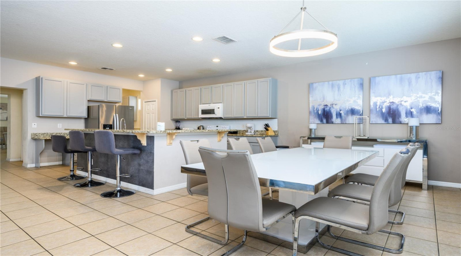 KISSIMMEE, Florida 34746, 6 Bedrooms Bedrooms, ,5 BathroomsBathrooms,Residential,For Sale,MARCELLO,0,MFRO6381209