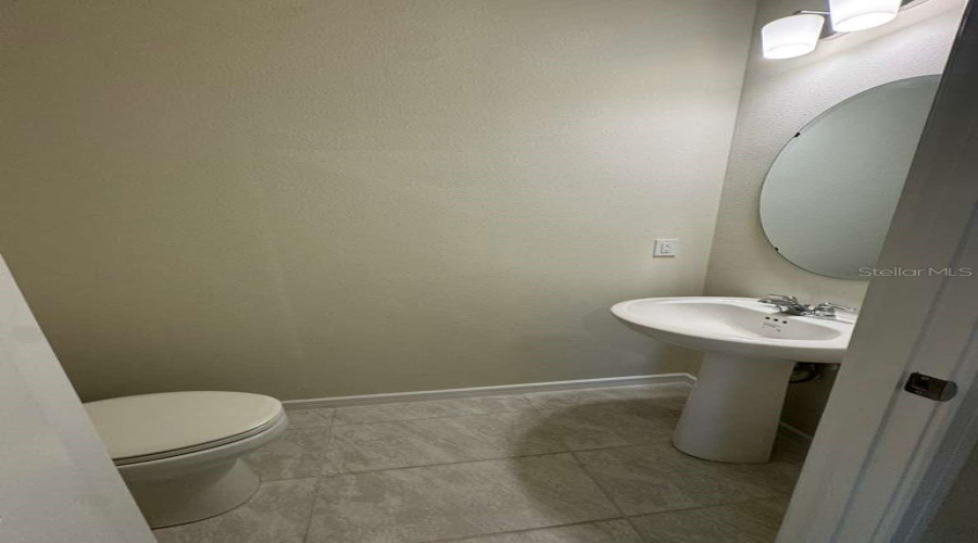 DAVENPORT, Florida 33896, 3 Bedrooms Bedrooms, ,2 BathroomsBathrooms,Residential,For Sale,STUNNING,0,MFRO6381260