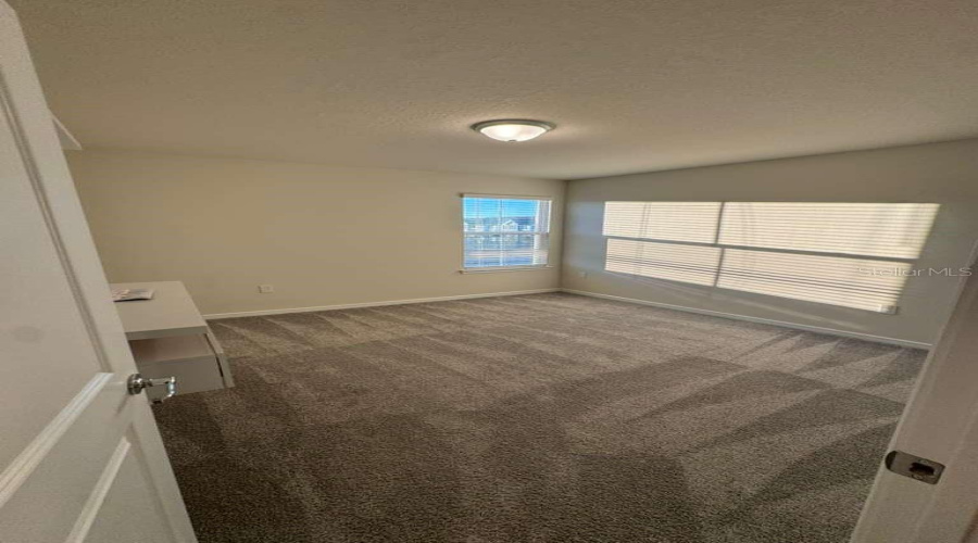 DAVENPORT, Florida 33896, 3 Bedrooms Bedrooms, ,2 BathroomsBathrooms,Residential,For Sale,STUNNING,0,MFRO6381260