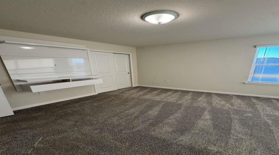 DAVENPORT, Florida 33896, 3 Bedrooms Bedrooms, ,2 BathroomsBathrooms,Residential,For Sale,STUNNING,0,MFRO6381260