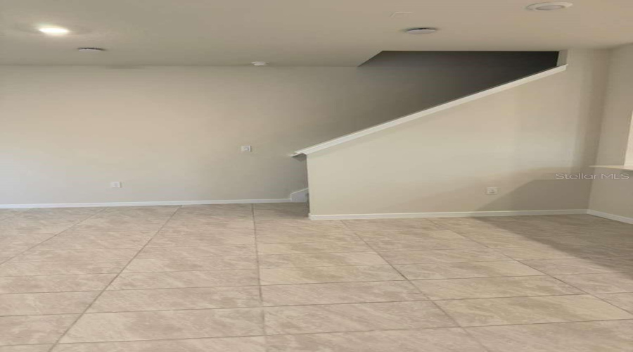 DAVENPORT, Florida 33896, 3 Bedrooms Bedrooms, ,2 BathroomsBathrooms,Residential,For Sale,STUNNING,0,MFRO6381260