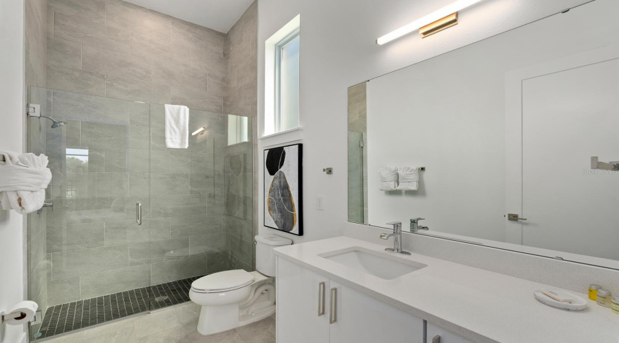 DAVENPORT, Florida 33837, 6 Bedrooms Bedrooms, ,6 BathroomsBathrooms,Residential,For Sale,PINE OAK,0,MFRS5143499