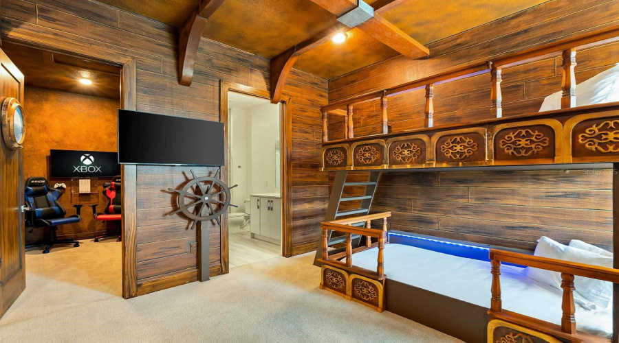 DAVENPORT, Florida 33837, 6 Bedrooms Bedrooms, ,6 BathroomsBathrooms,Residential,For Sale,PINE OAK,0,MFRS5143499