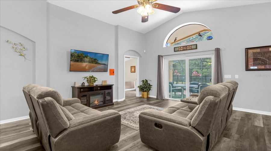 KISSIMMEE, Florida 34746, 4 Bedrooms Bedrooms, ,2 BathroomsBathrooms,Residential,For Sale,WINDING WILLOW,0,MFRS5143532