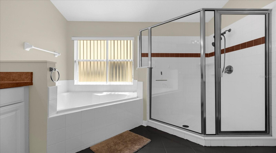 KISSIMMEE, Florida 34746, 4 Bedrooms Bedrooms, ,2 BathroomsBathrooms,Residential,For Sale,WINDING WILLOW,0,MFRS5143532