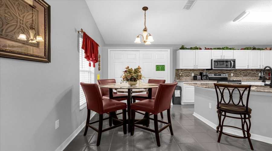 KISSIMMEE, Florida 34746, 4 Bedrooms Bedrooms, ,2 BathroomsBathrooms,Residential,For Sale,WINDING WILLOW,0,MFRS5143532