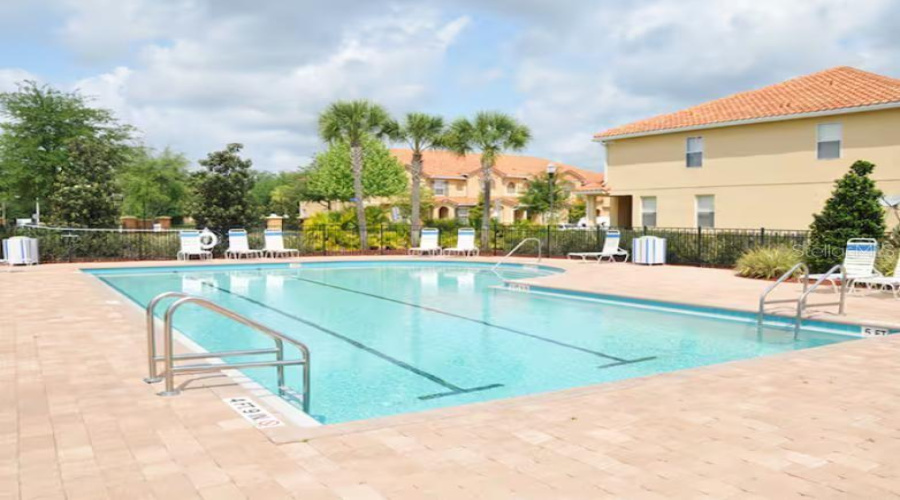 KISSIMMEE, Florida 34746, 3 Bedrooms Bedrooms, ,3 BathroomsBathrooms,Residential,For Sale,PARADISE CAY,0,MFRO6357060