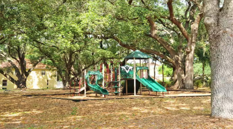 KISSIMMEE, Florida 34746, 3 Bedrooms Bedrooms, ,3 BathroomsBathrooms,Residential,For Sale,PARADISE CAY,0,MFRO6357060