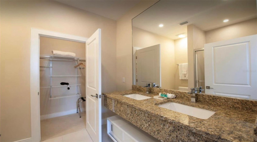 KISSIMMEE, Florida 34747, 4 Bedrooms Bedrooms, ,4 BathroomsBathrooms,Residential,For Sale,BRASILIA,0,MFRS5143074