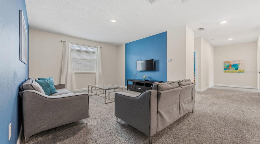 DAVENPORT, Florida 33896, 6 Bedrooms Bedrooms, ,5 BathroomsBathrooms,Residential,For Sale,CABOT CLIFFS,0,MFRS5143528