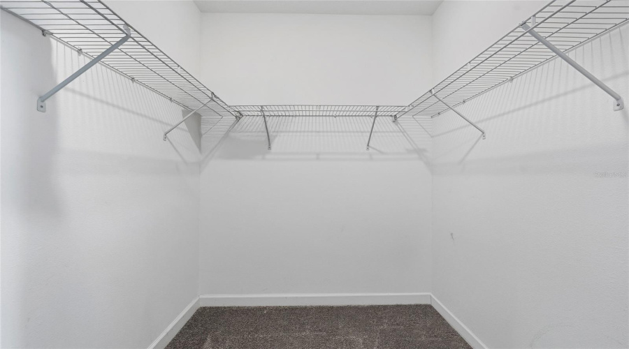 DAVENPORT, Florida 33896, 6 Bedrooms Bedrooms, ,5 BathroomsBathrooms,Residential,For Sale,CABOT CLIFFS,0,MFRS5143528