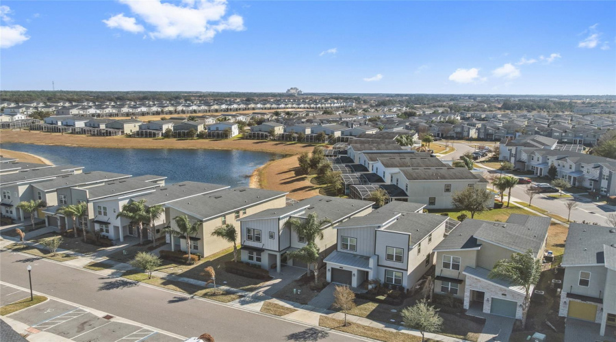 DAVENPORT, Florida 33896, 6 Bedrooms Bedrooms, ,5 BathroomsBathrooms,Residential,For Sale,CABOT CLIFFS,0,MFRS5143528