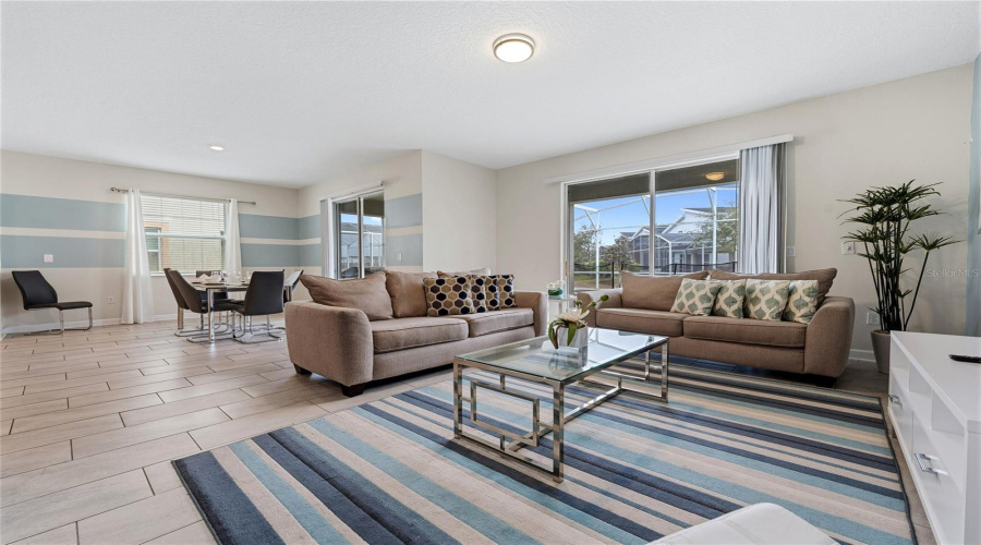 DAVENPORT, Florida 33896, 6 Bedrooms Bedrooms, ,5 BathroomsBathrooms,Residential,For Sale,CABOT CLIFFS,0,MFRS5143528