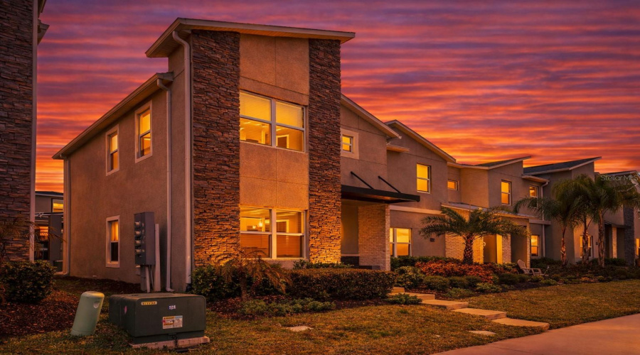 DAVENPORT, Florida 33896, 5 Bedrooms Bedrooms, ,4 BathroomsBathrooms,Residential,For Sale,LEADER,0,MFRS5143579