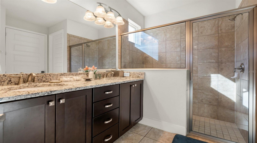 KISSIMMEE, Florida 34747, 6 Bedrooms Bedrooms, ,6 BathroomsBathrooms,Residential,For Sale,MARKER AVE,0,MFRO6375250