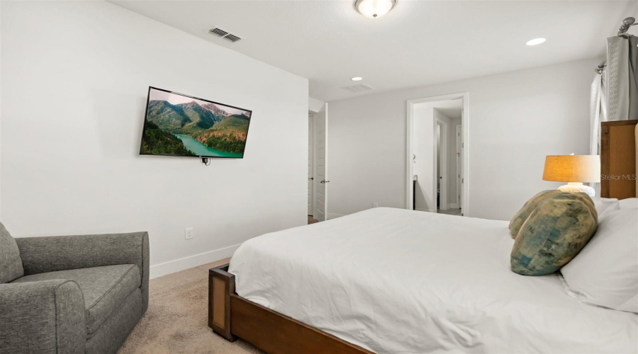 KISSIMMEE, Florida 34747, 6 Bedrooms Bedrooms, ,6 BathroomsBathrooms,Residential,For Sale,MARKER AVE,0,MFRO6375250