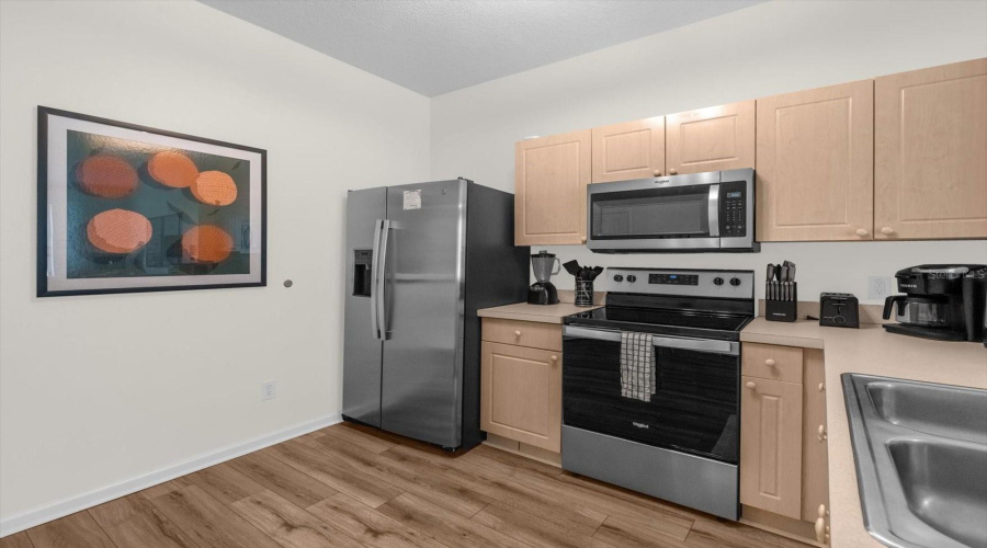 KISSIMMEE, Florida 34747, 3 Bedrooms Bedrooms, ,3 BathroomsBathrooms,Residential,For Sale,SILVER PALM,0,MFRO6380885