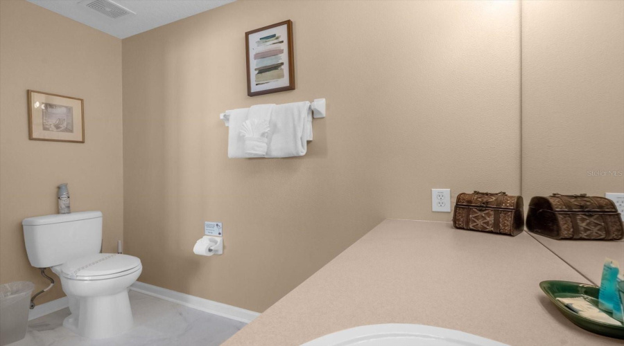 KISSIMMEE, Florida 34747, 3 Bedrooms Bedrooms, ,3 BathroomsBathrooms,Residential,For Sale,SILVER PALM,0,MFRO6380885