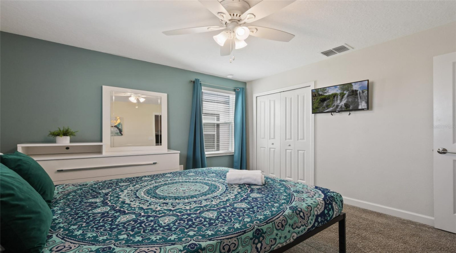 DAVENPORT, Florida 33896, 8 Bedrooms Bedrooms, ,5 BathroomsBathrooms,Residential,For Sale,CABOT CLIFFS,0,MFRO6381600