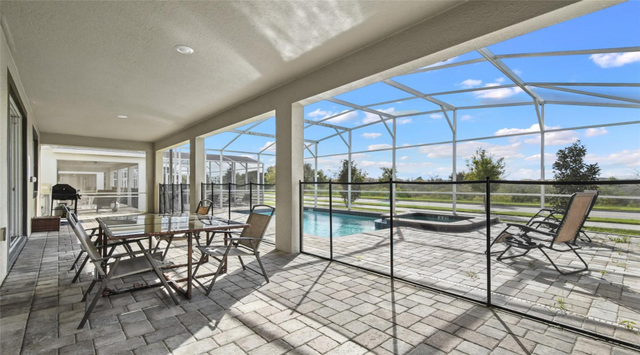 DAVENPORT, Florida 33896, 8 Bedrooms Bedrooms, ,5 BathroomsBathrooms,Residential,For Sale,CABOT CLIFFS,0,MFRO6381600
