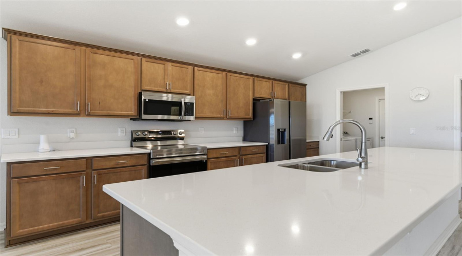 DAVENPORT, Florida 33837, 3 Bedrooms Bedrooms, ,2 BathroomsBathrooms,Residential,For Sale,SUNSET,0,MFRTB8474408