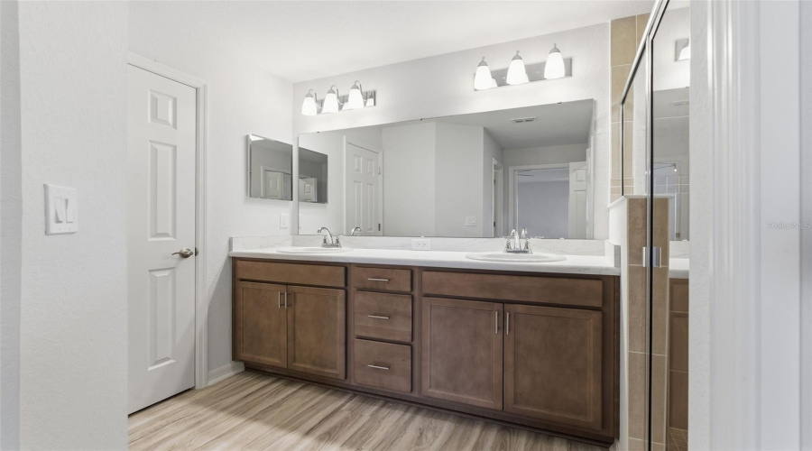 DAVENPORT, Florida 33837, 3 Bedrooms Bedrooms, ,2 BathroomsBathrooms,Residential,For Sale,SUNSET,0,MFRTB8474408