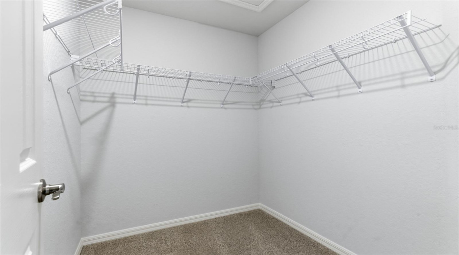 Walk-in Closet/Primary Suite